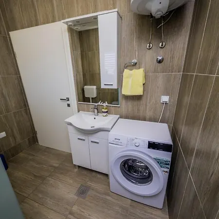 Raos In Trogir - Mittel-dalmatien Guest house Mastrinka